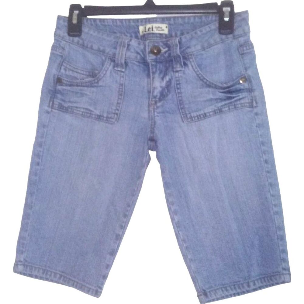 L.E.I. Women’s Junior’s Size 1 Ashley Trouble Vintage Denim Bermuda Shorts